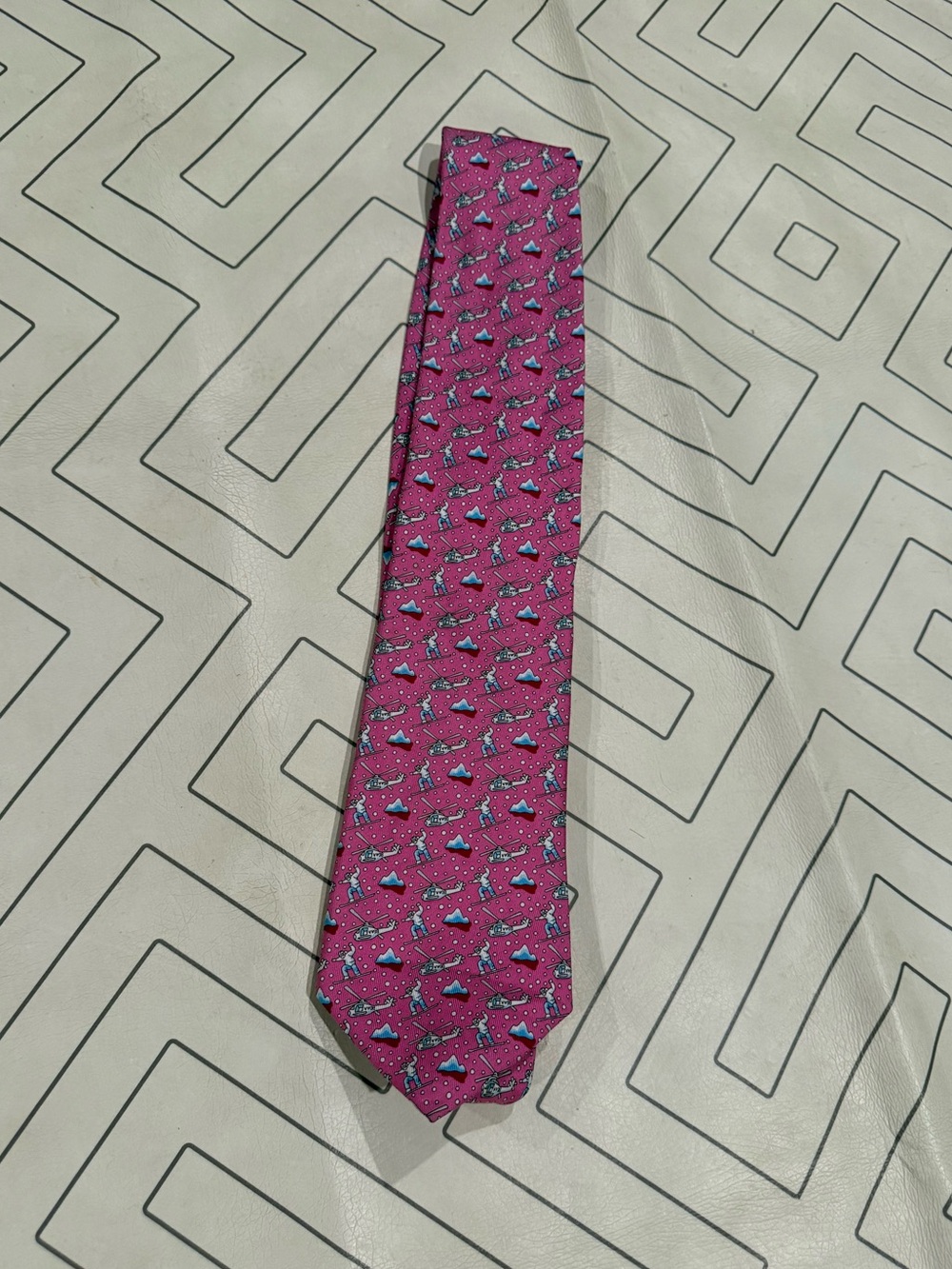 Vineyard Vines Pink Ski Patterned Silk Tie